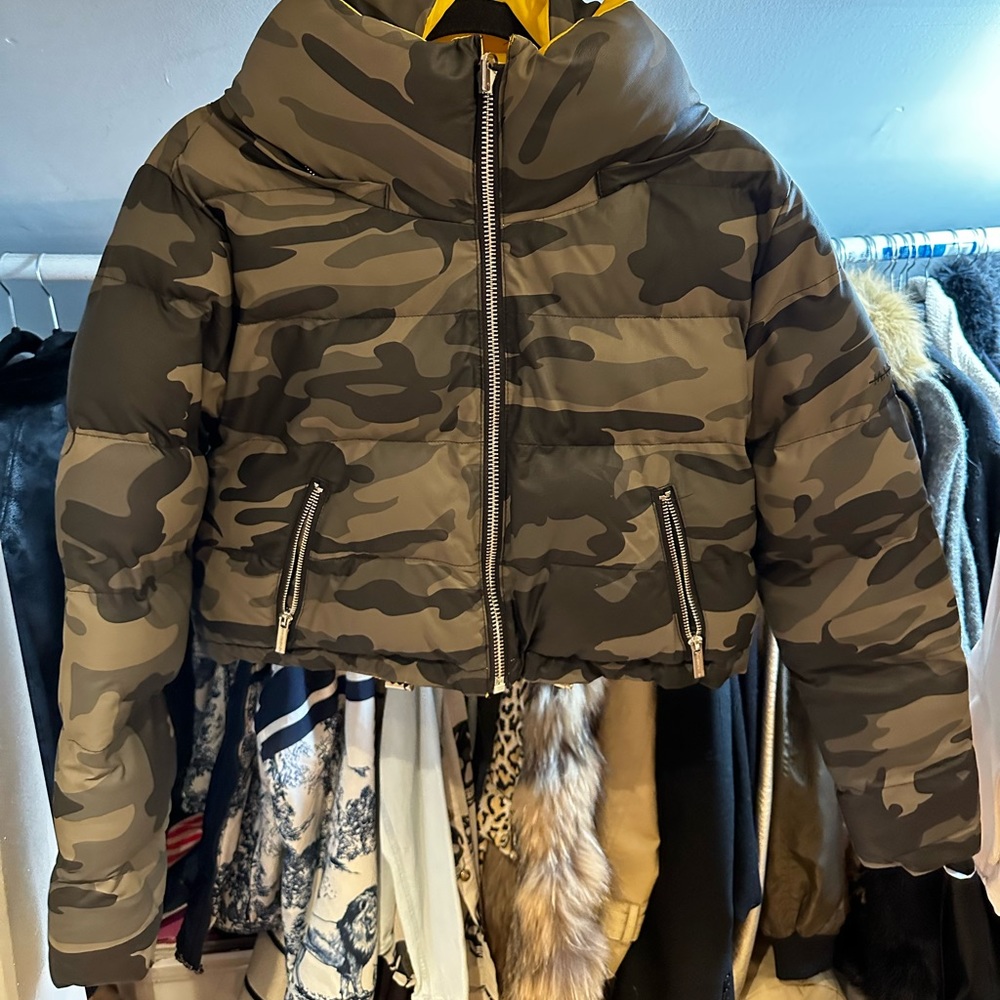 Manière de voir preloved jacket in great condition.